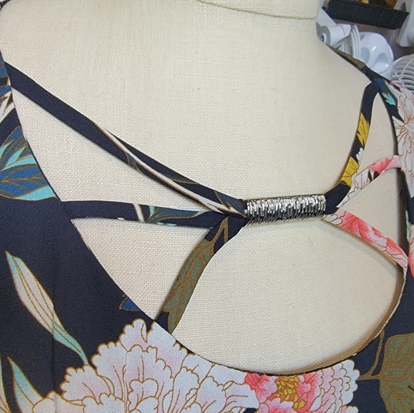 C est. 1946 Floral Black Blouse With Statement Sleeves Size 18 / 20 Ruffle - Picture 5 of 15